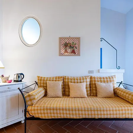 Awesome In With Kitchen Apartman *